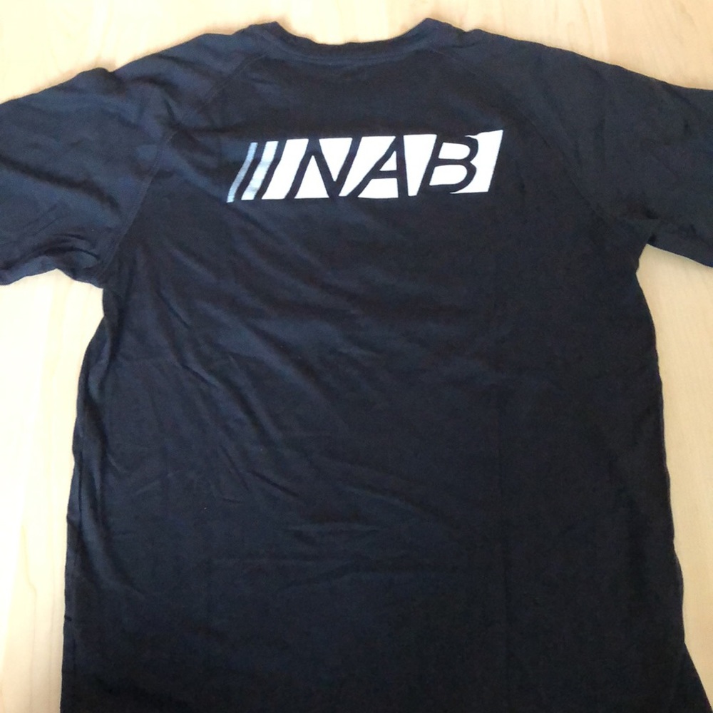 T-shirt ๐ - Picture 2 of 2